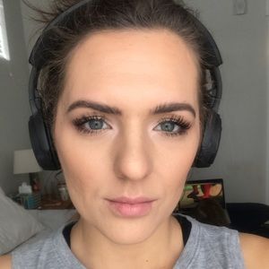 Meet your Posher, Rebekah